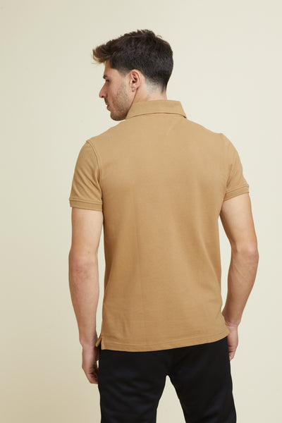 חולצת פולו שרוול קצר בצבע חום SLIM