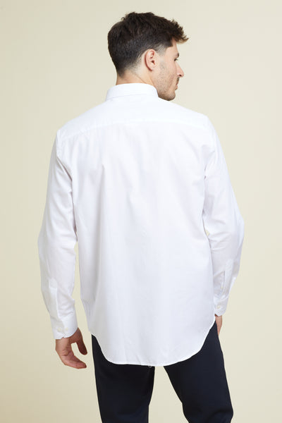 חולצה מכופתרת שרוול ארוך בצבע לבן REGULAR
