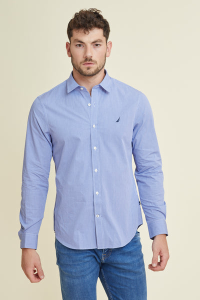 חולצה מכופתרת שרוול ארוך בצבע כחול משבצות
