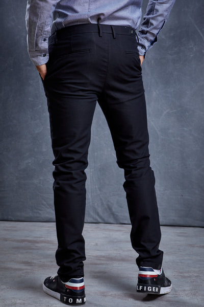 מכנס אלגנט בצבע שחור