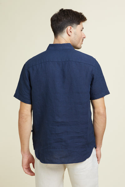 חולצה מכופתרת פשתן שרוול קצר בצבע נייבי