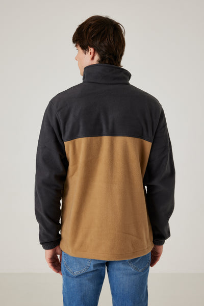 פליז בגזרת Regular עם רוכסן מלא - חום