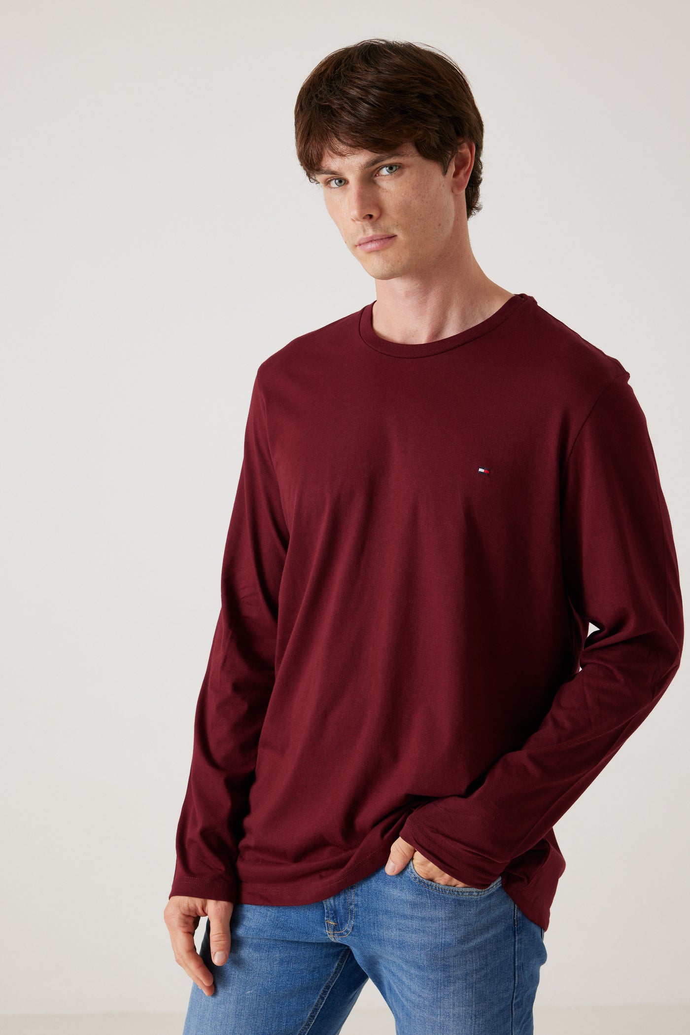 טישרט שרוול ארוך בצבע בורדו