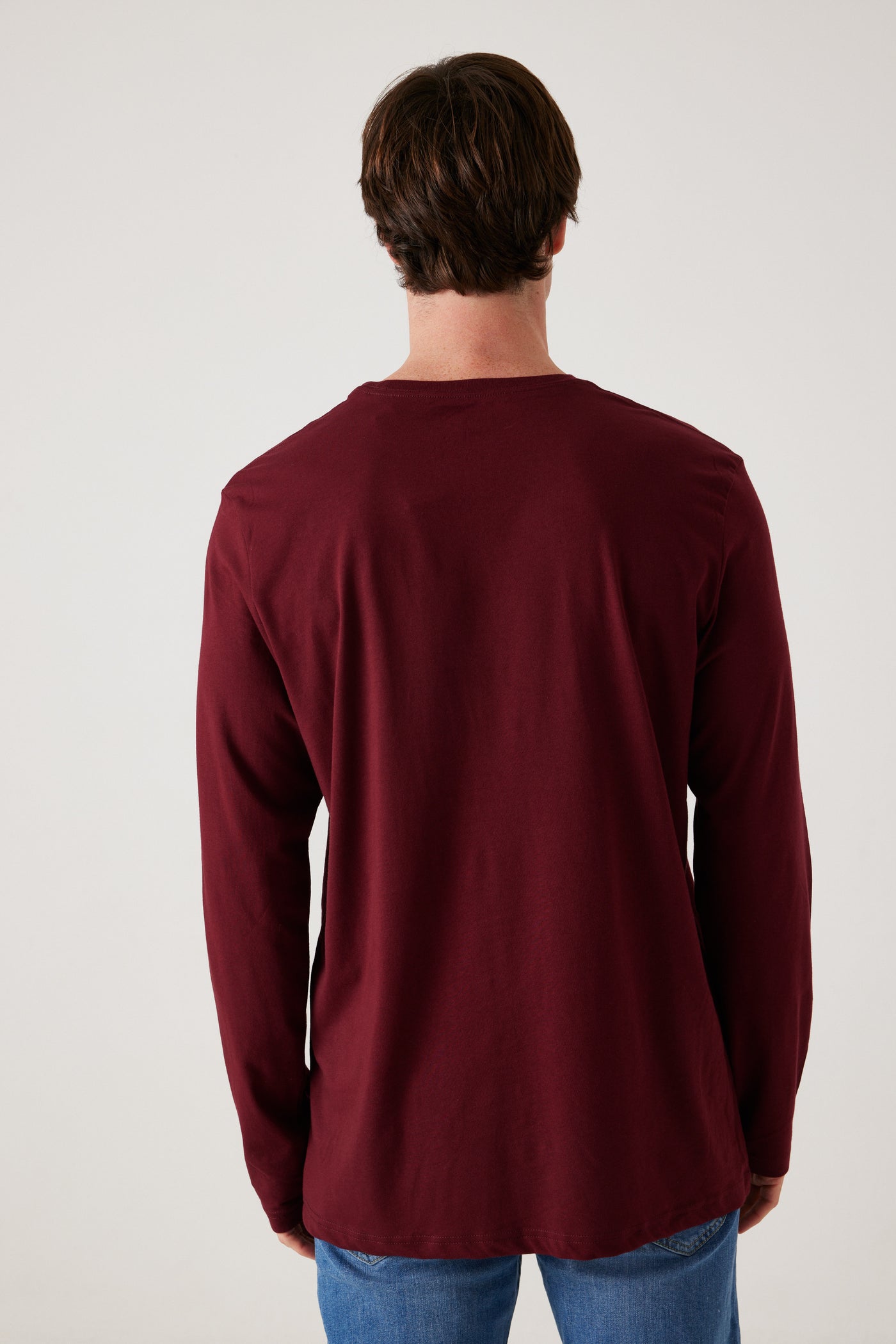 טישרט שרוול ארוך בצבע בורדו