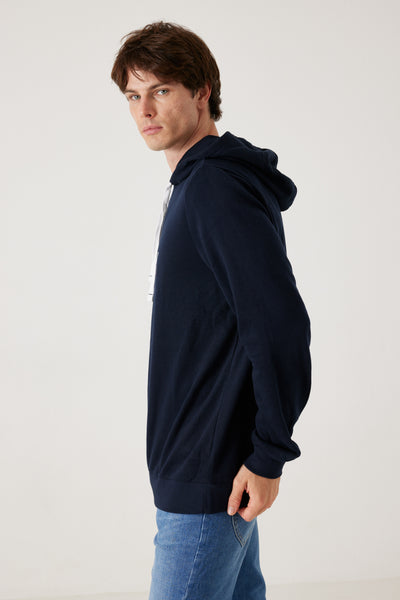 קפוצ'ון דק - נייבי