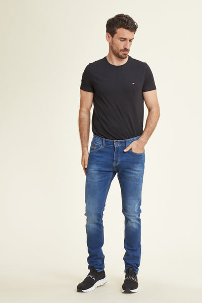 מכנס ג'ינס סלים בצבע כחול