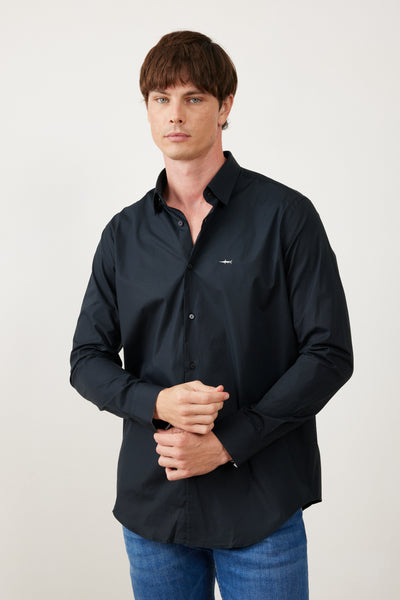 חולצה מכופתרת גזרת SLIM שרוול ארוך - שחור