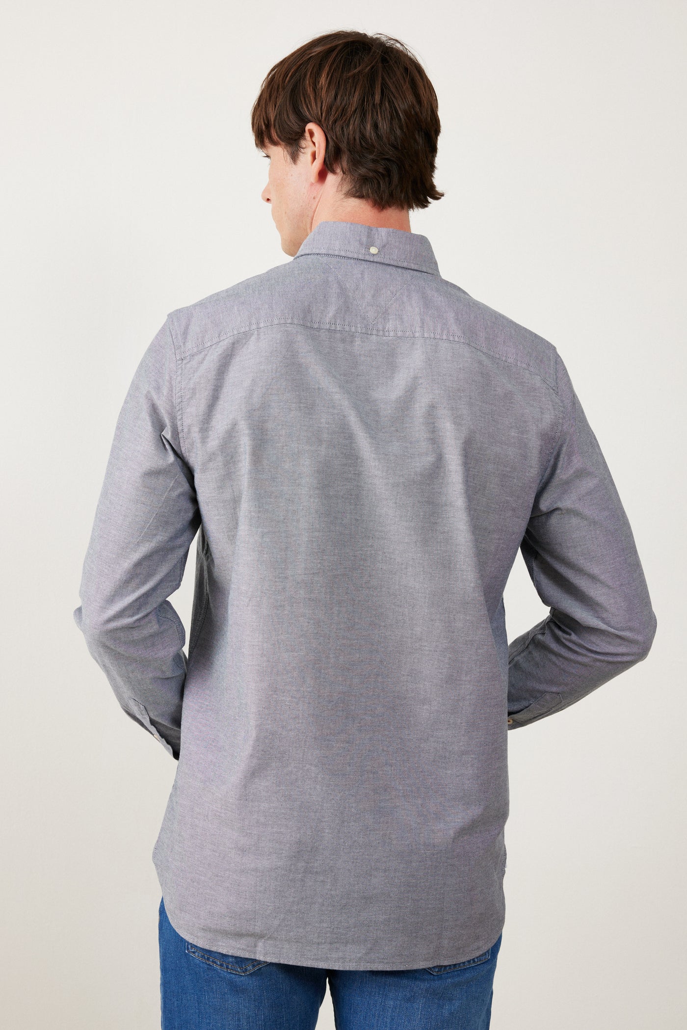 מכופתרת שרוול ארוך בגזרת REGULAR - אפור