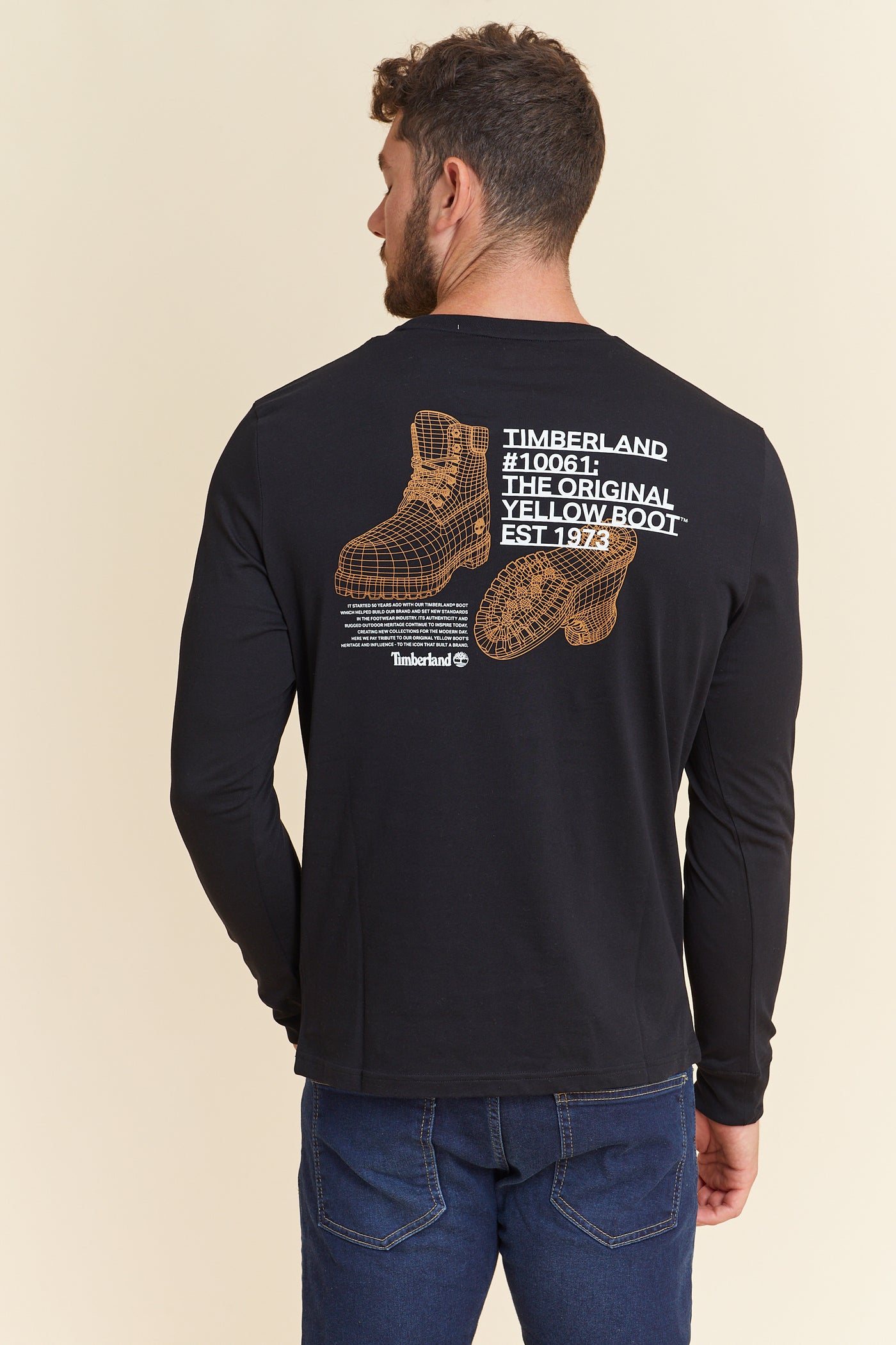 טישרט שרוול ארוך בצבע שחור