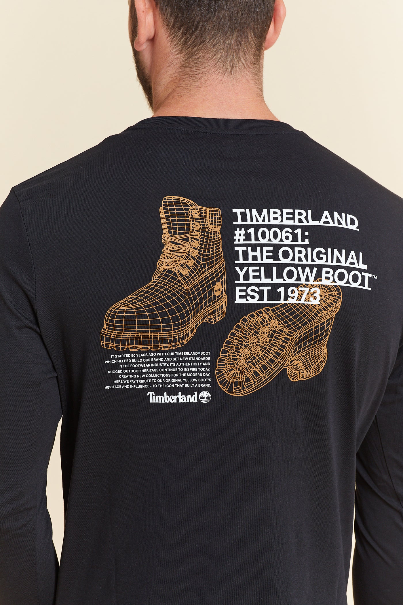 טישרט שרוול ארוך בצבע שחור