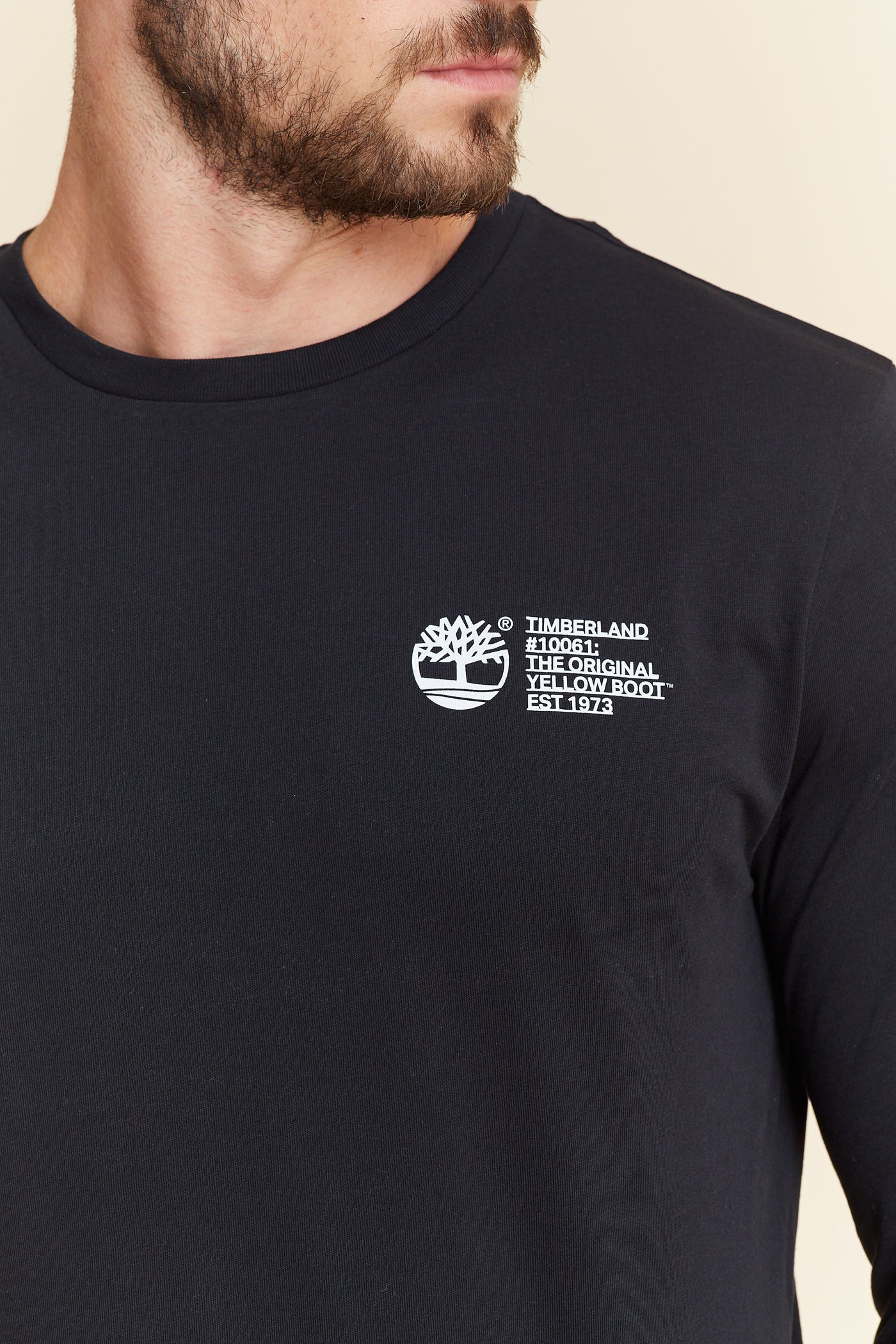 טישרט שרוול ארוך בצבע שחור