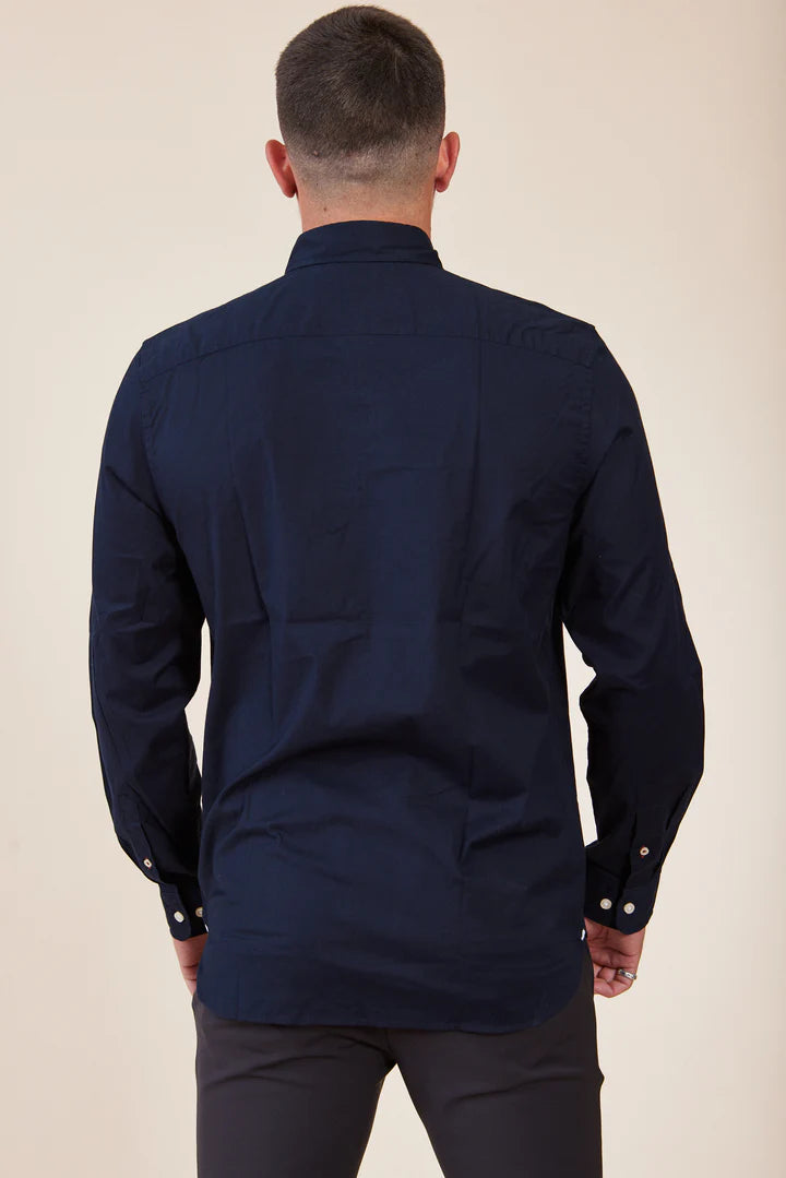 מכופתרת שרוול ארוך בגזרת SLIM- נייבי