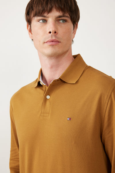 פולו שרוול ארוך בגזרת REGULAR - קאמל