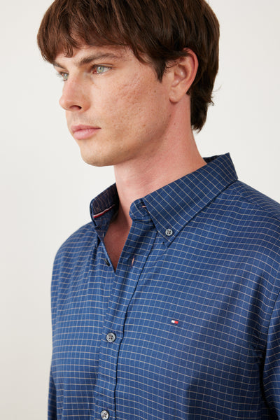 מכופתרת שרוול ארוך בגזרת REGULAR - כחול