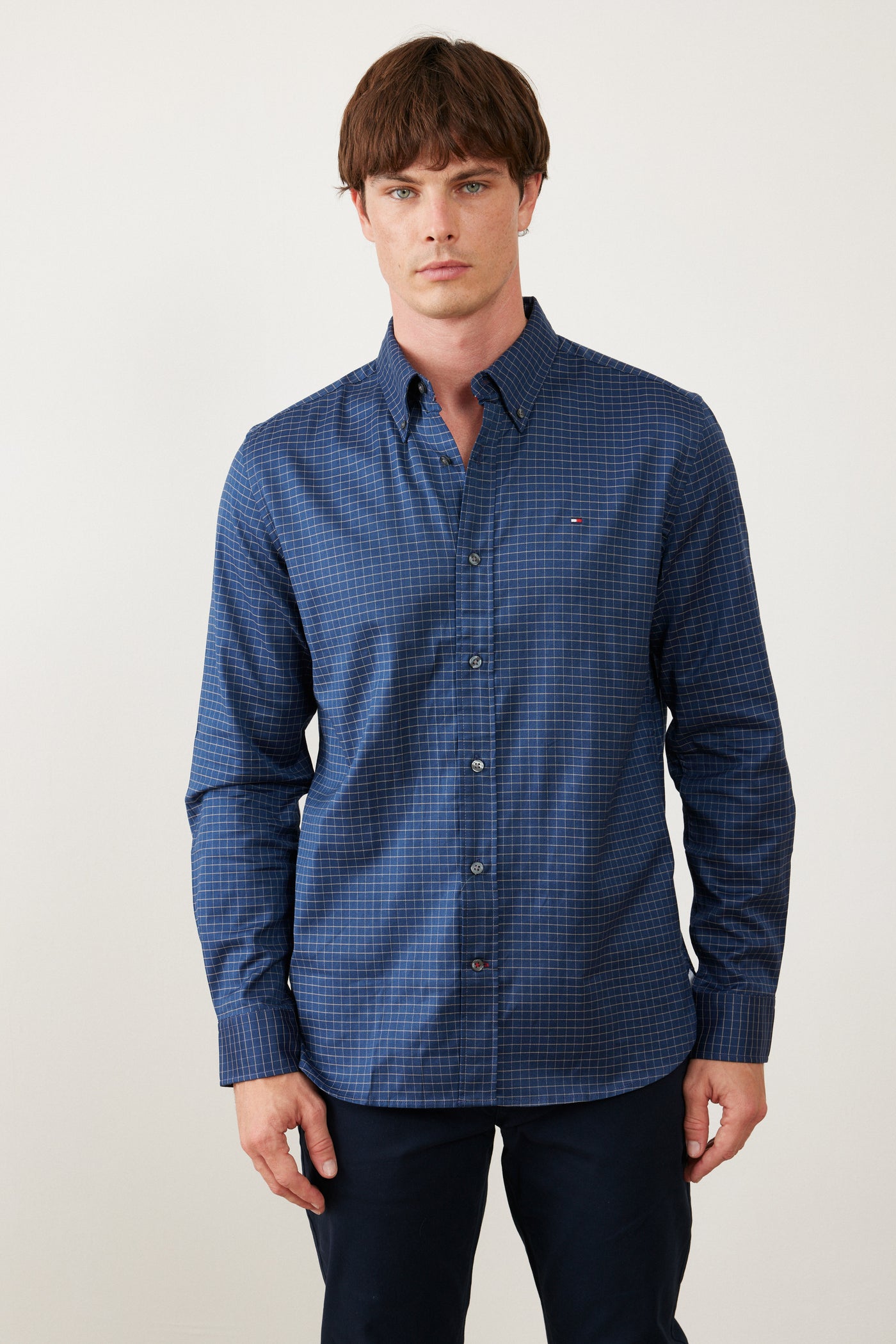 מכופתרת שרוול ארוך בגזרת REGULAR - כחול