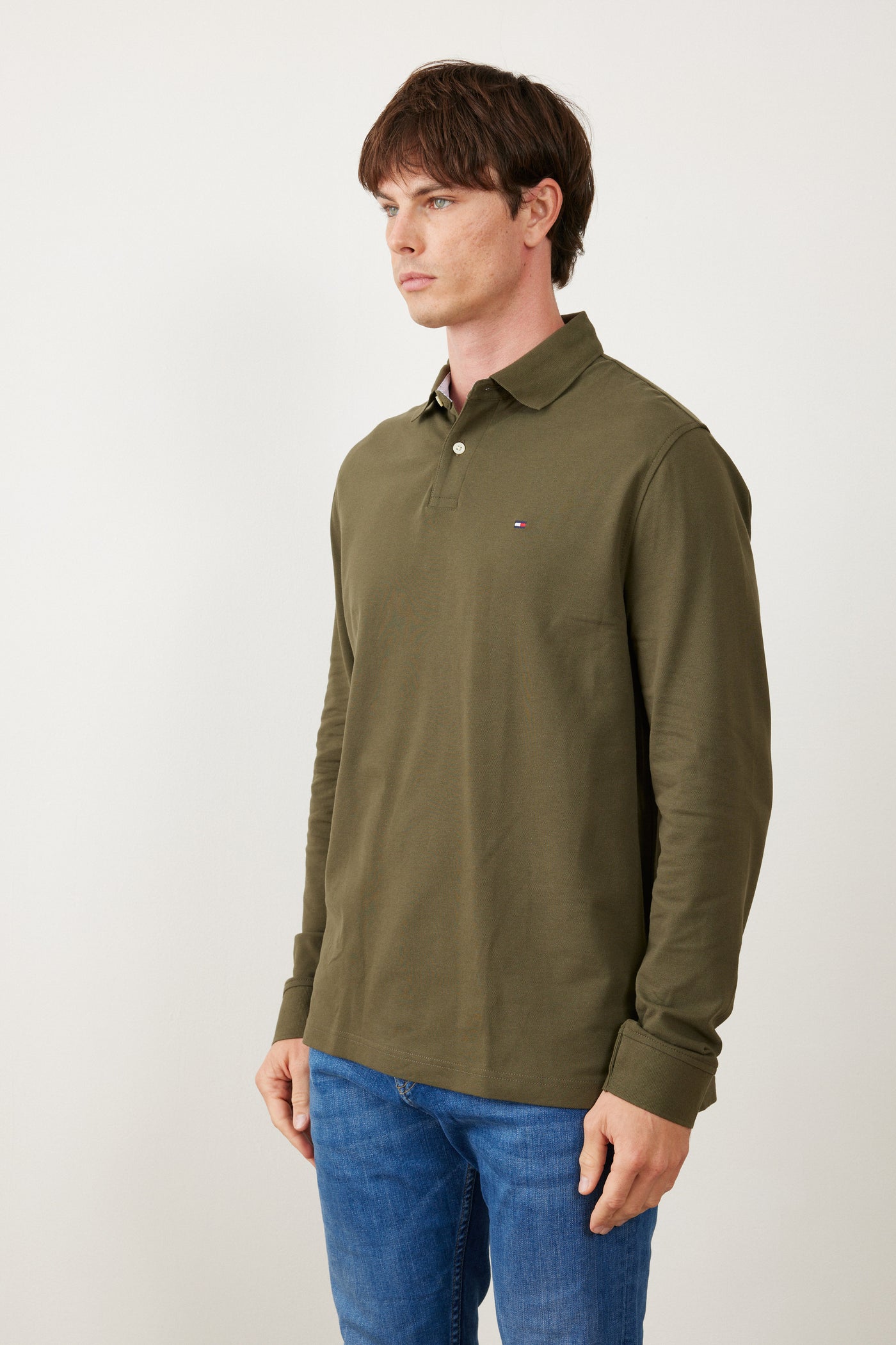 פולו שרוול ארוך בגזרת REGULAR - זית