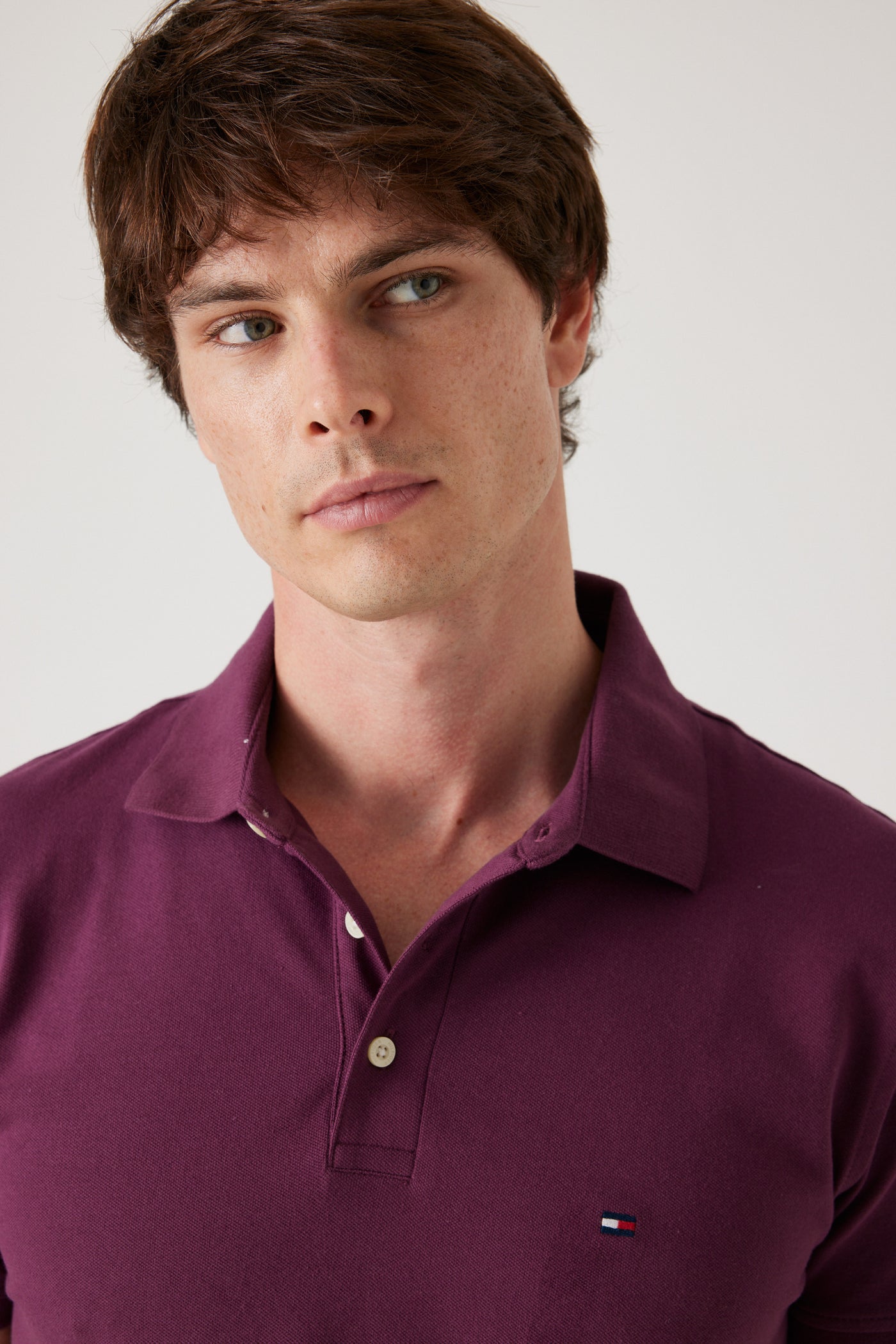 חולצת פולו שרוול קצר בגזרת SLIM- בורדו