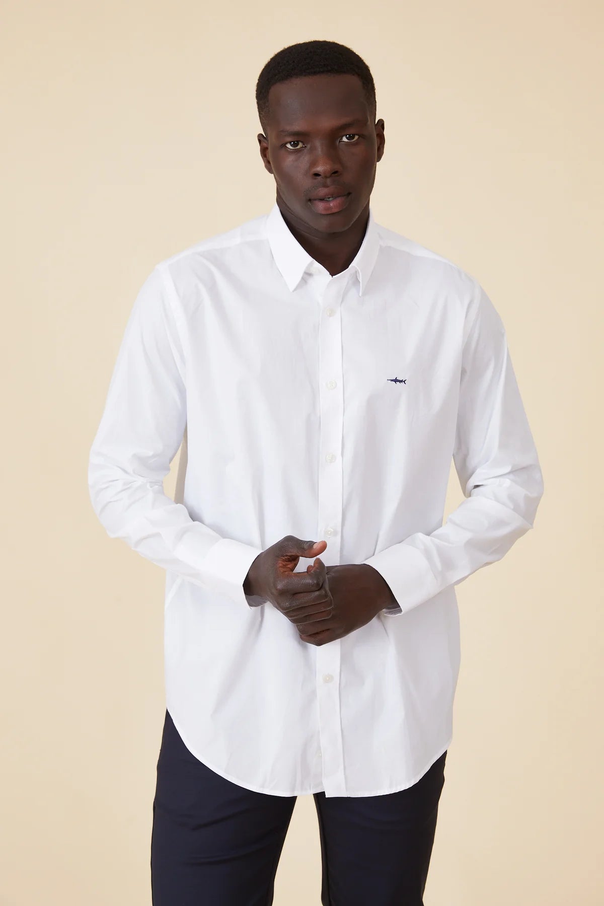 חולצה אוקספורד מכופתרת גזרת SLIM שרוול ארוך