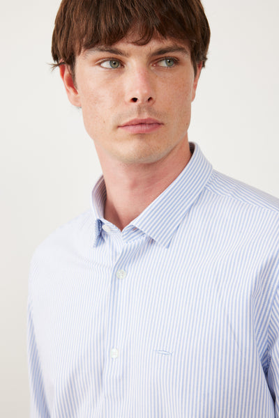 מכופתרת שרוול ארוך בגזרת SLIM - כחול פסים