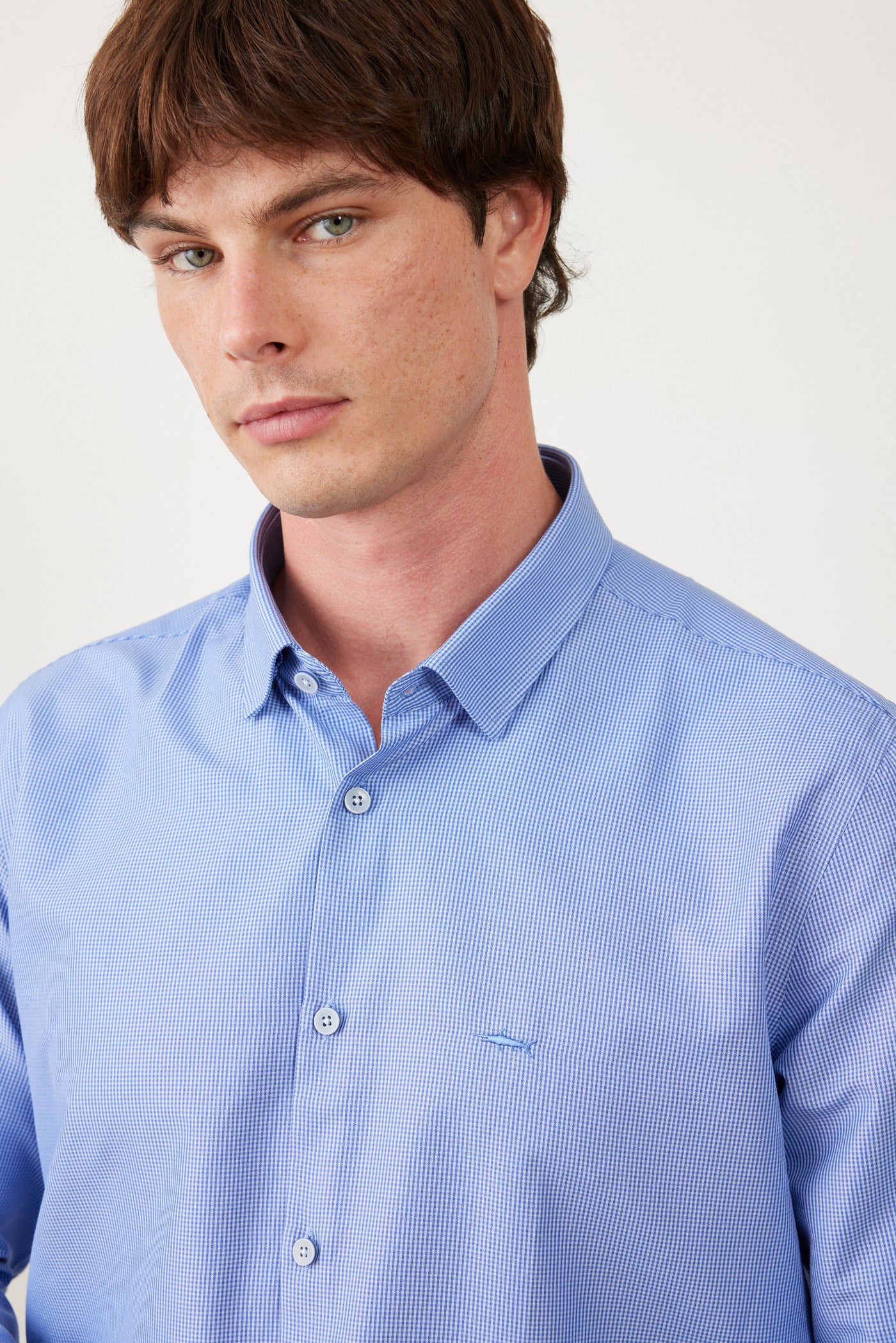 חולצה מכופתרת גזרת SLIM שרוול ארוך -  תכלת כהה