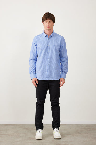 חולצה מכופתרת גזרת SLIM שרוול ארוך -  תכלת כהה