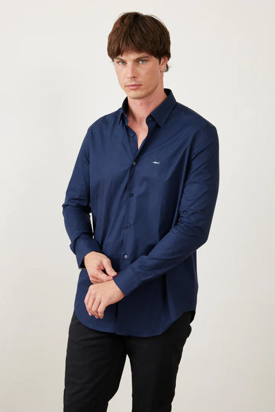 חולצה מכופתרת גזרת SLIM שרוול ארוך - נייבי