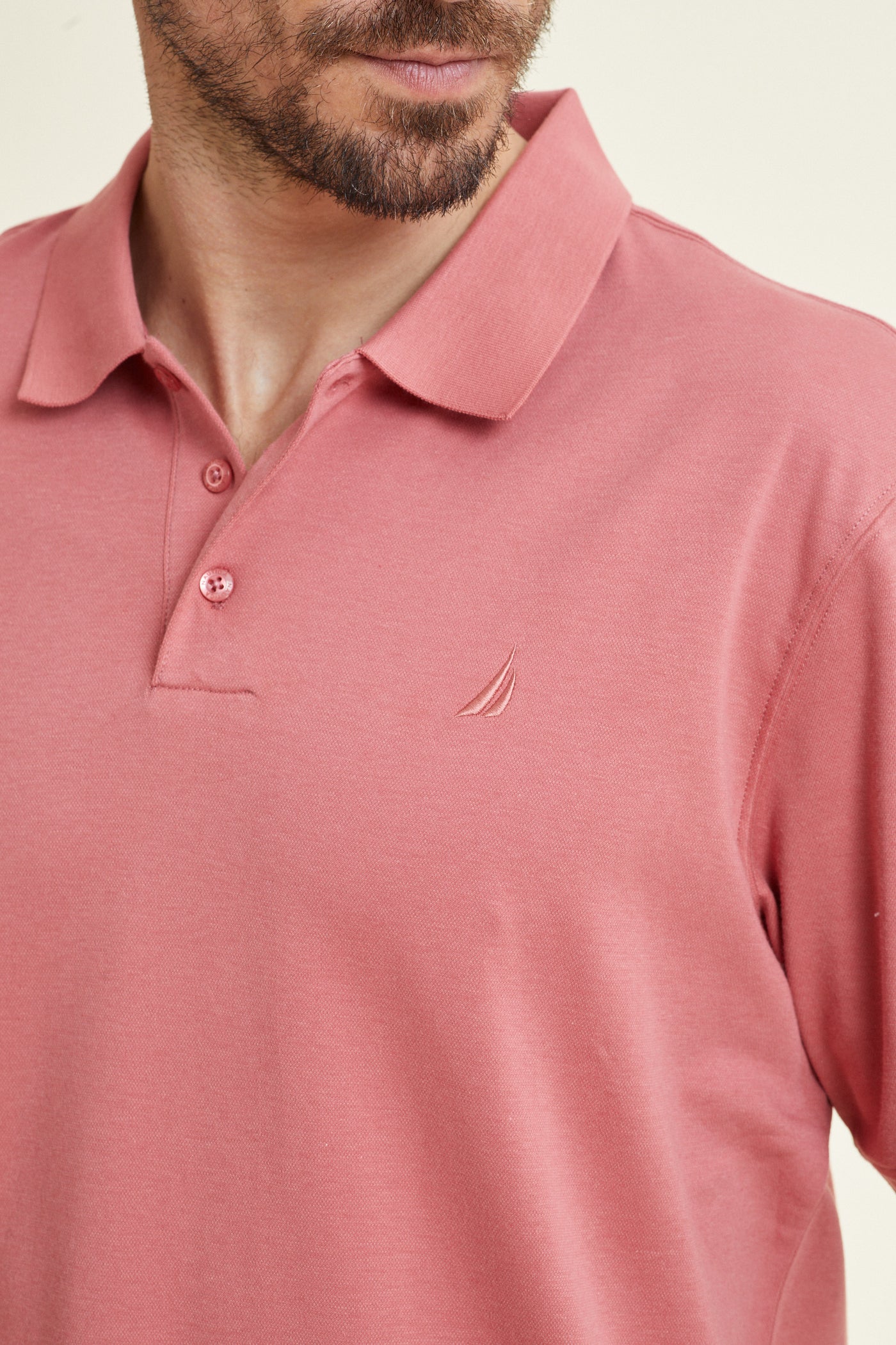 חולצת פולו REGULAR FIT  שרוול קצר בצבע אפרסק