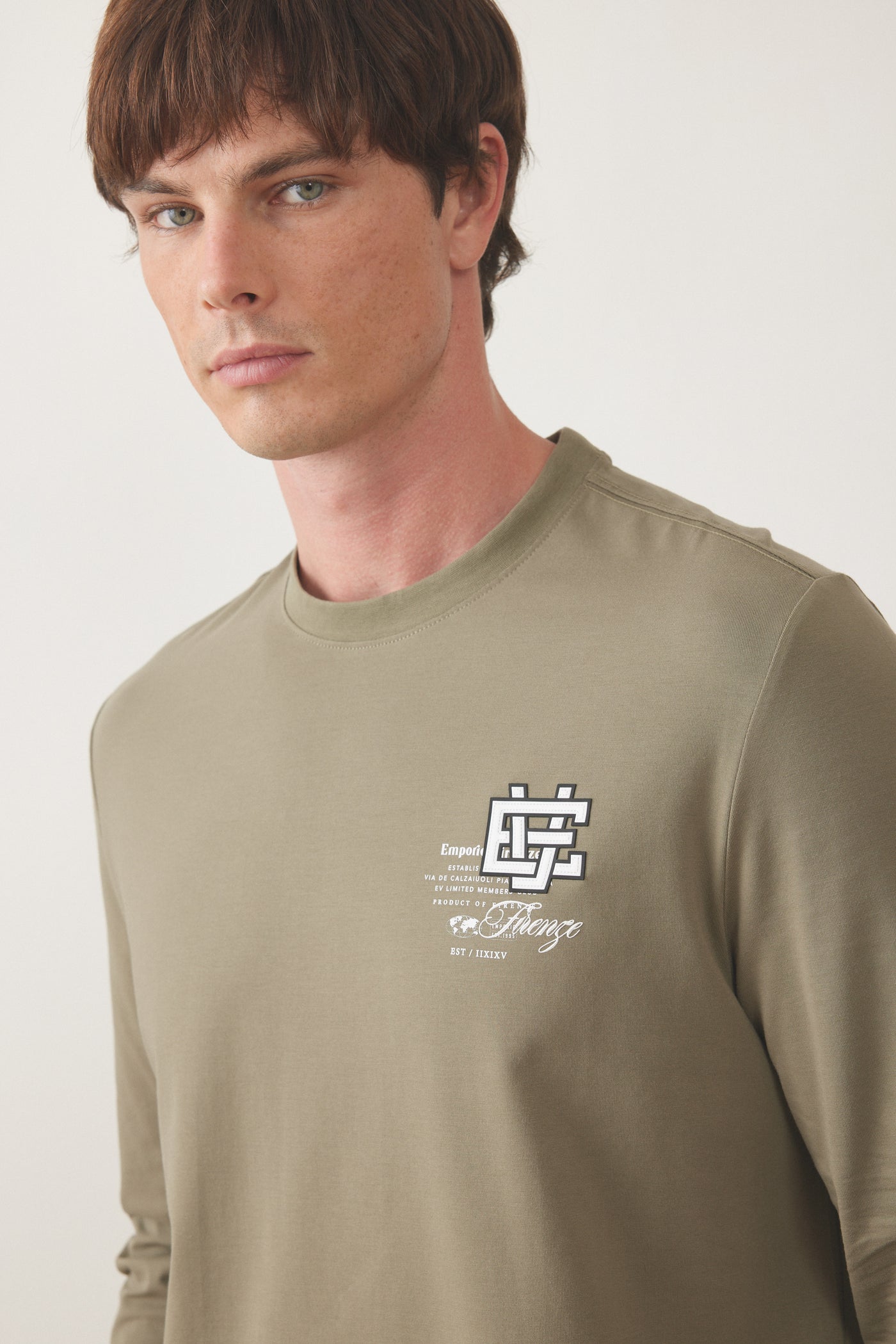 טישרט שרוול ארוך בגזרת SLIM - ירוק