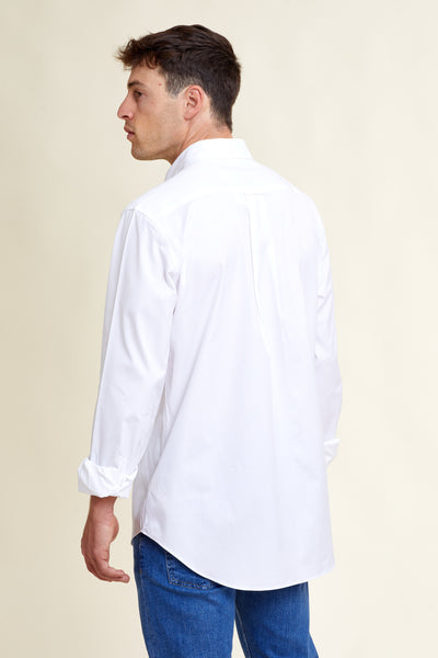 חולצה מכופתרת REGULAR FIT שרוול ארוך בצבע לבן
