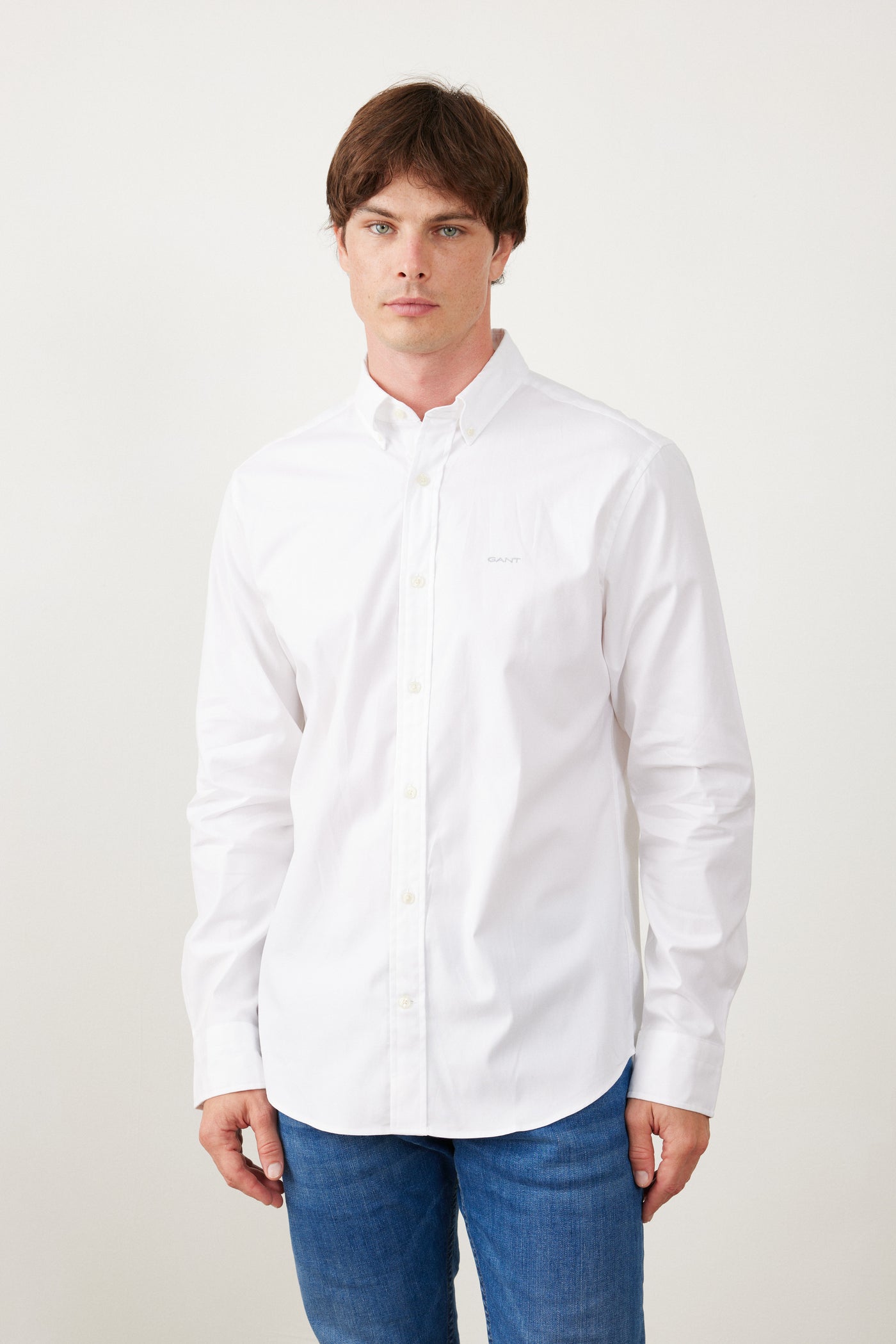 חולצה מכופתרת REGULAR FIT שרוול ארוך בצבע לבן