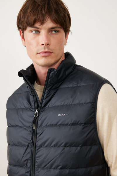 ווסט LIGHT DOWN VEST - שחור