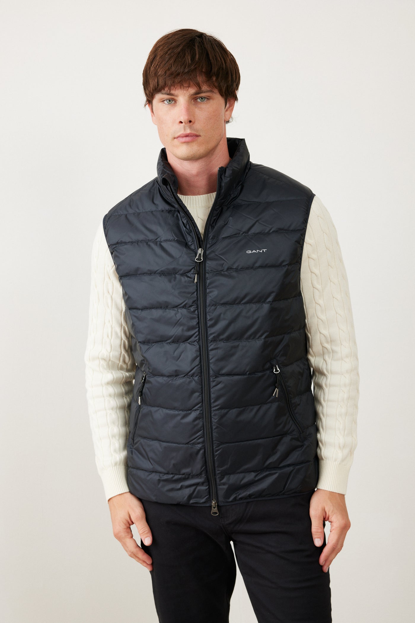 ווסט LIGHT DOWN VEST - שחור