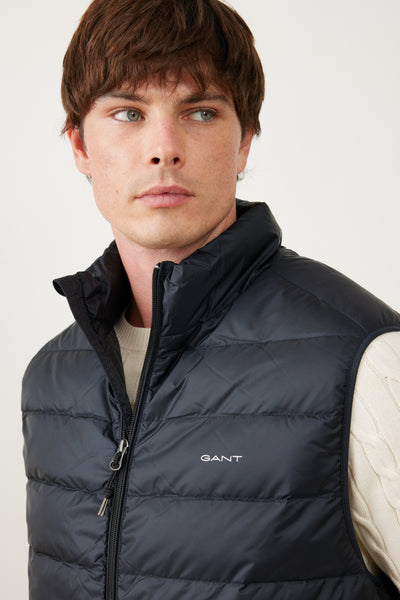 ווסט LIGHT DOWN VEST - שחור