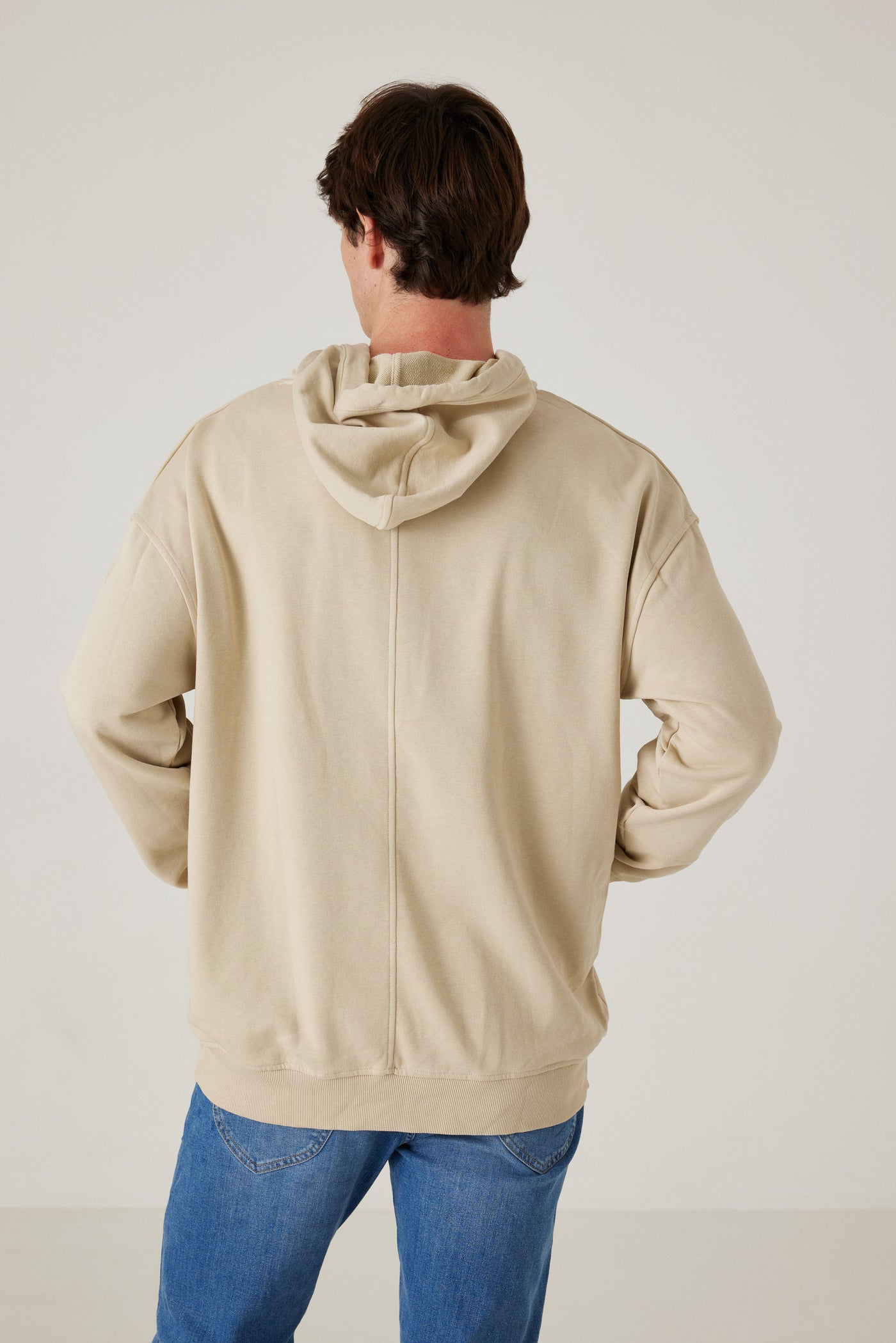 קפוצ'ון עם רקמה - בז'