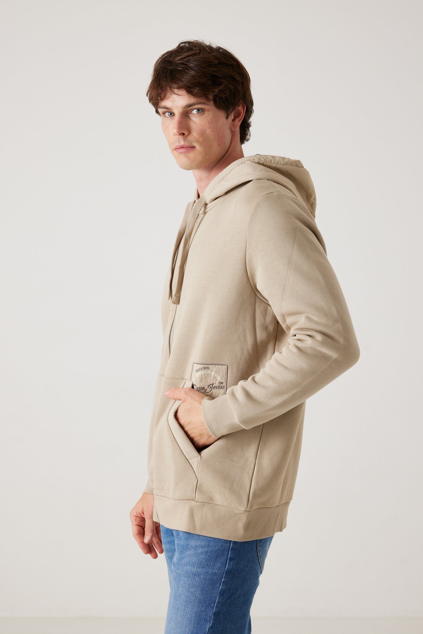 קפוצ'ון עם הדפס בגב -  בז'