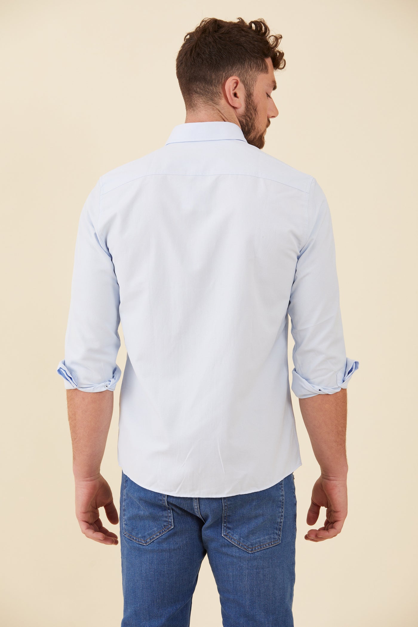 חולצה מכופתרת שרוול ארוך בצבע תכלת SLIM