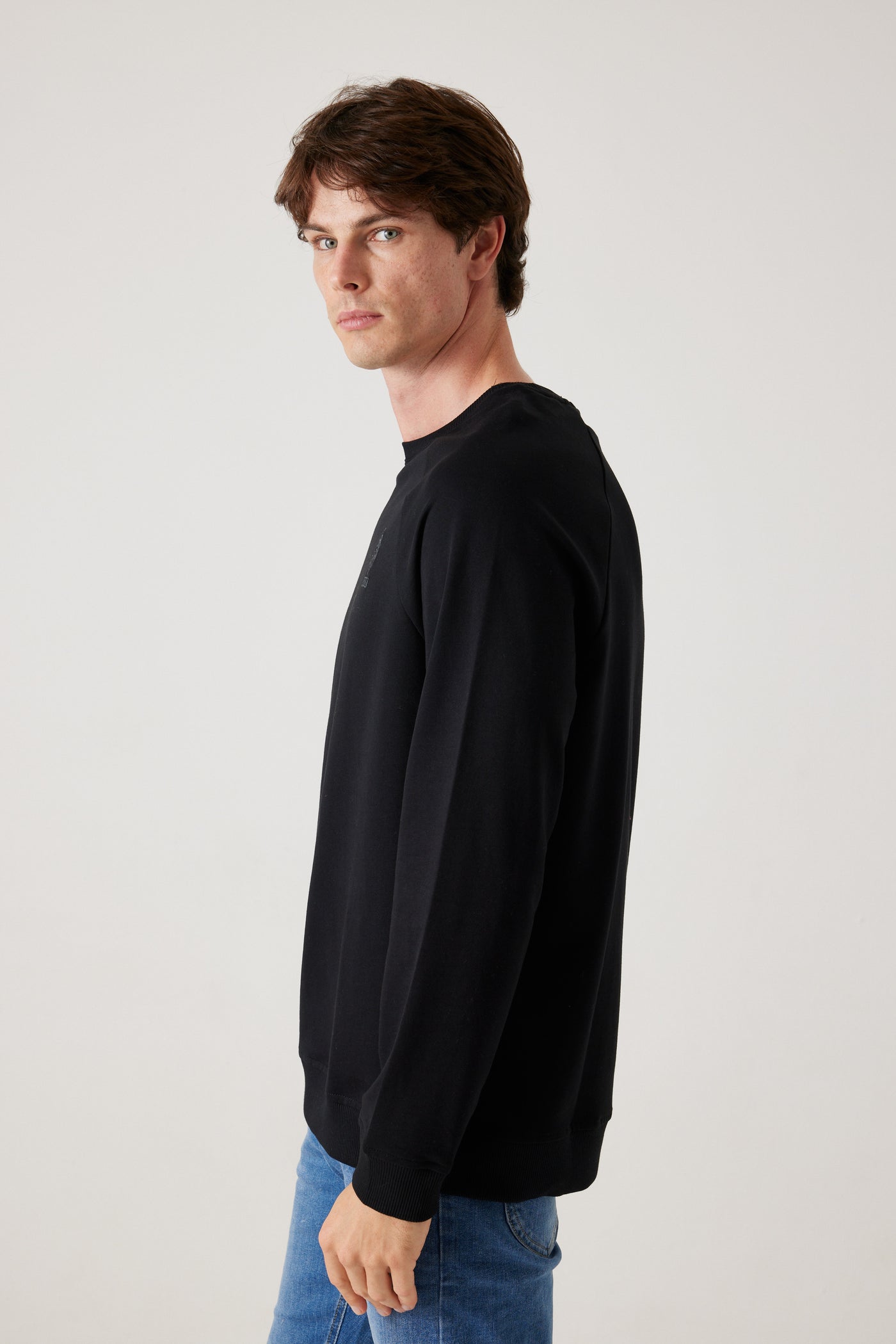 טישרט שרוול ארוך - שחור