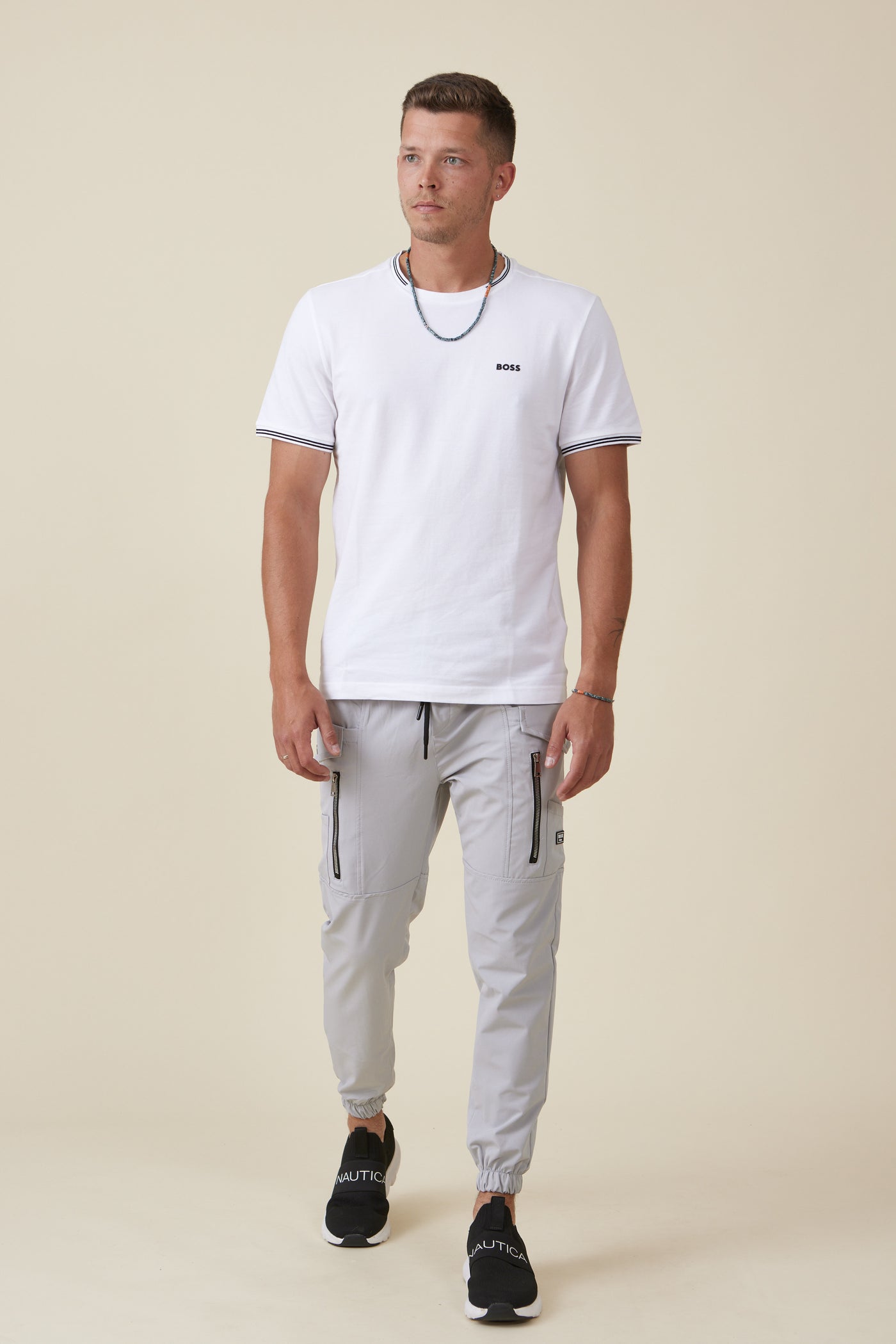 מכנס ארוך ניילון בצבע אפור