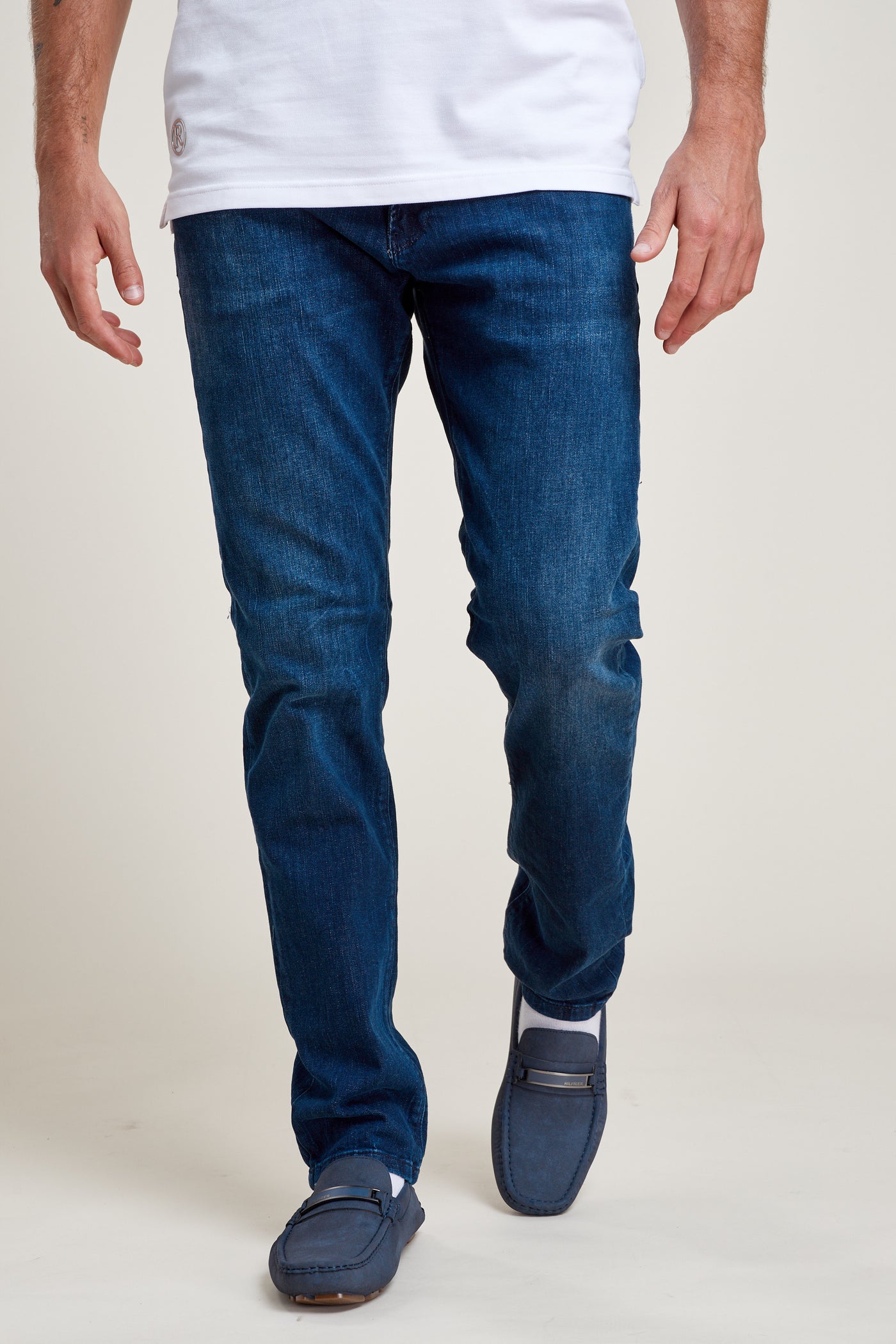 מכנס ג'ינס ריגולר בצבע כחול 1