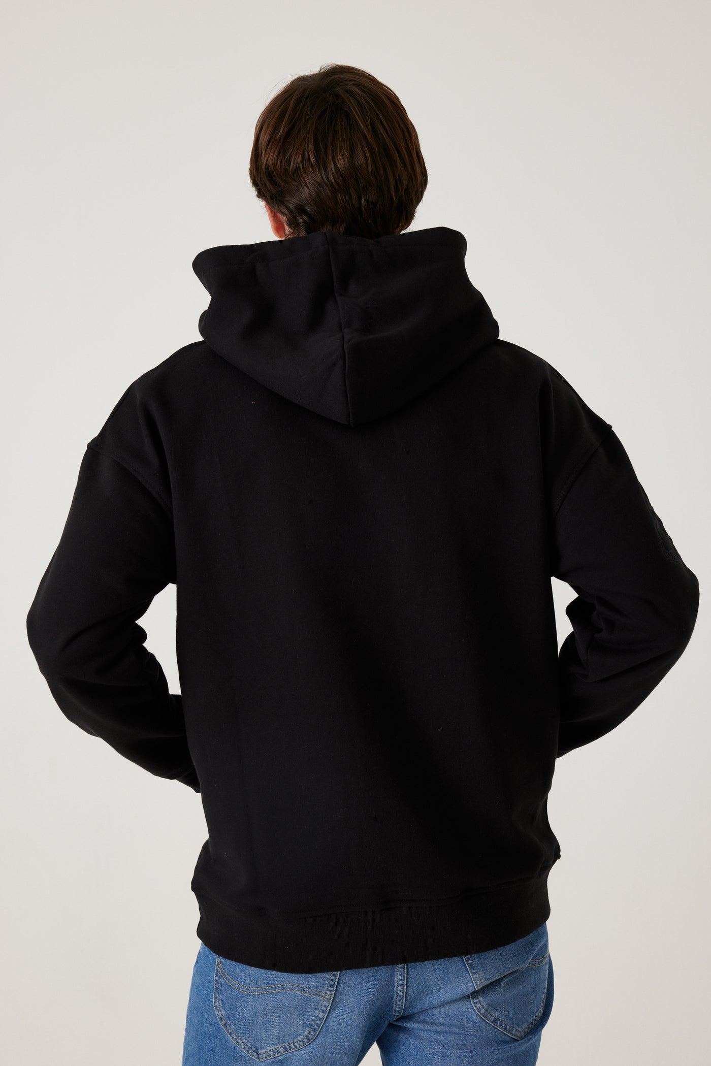 קפוצ'ון -שחור