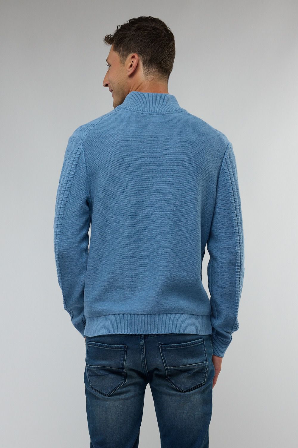 סריג איכותי מעוצב עם רוכסן בצווארון (חצי זיפ) - כחול