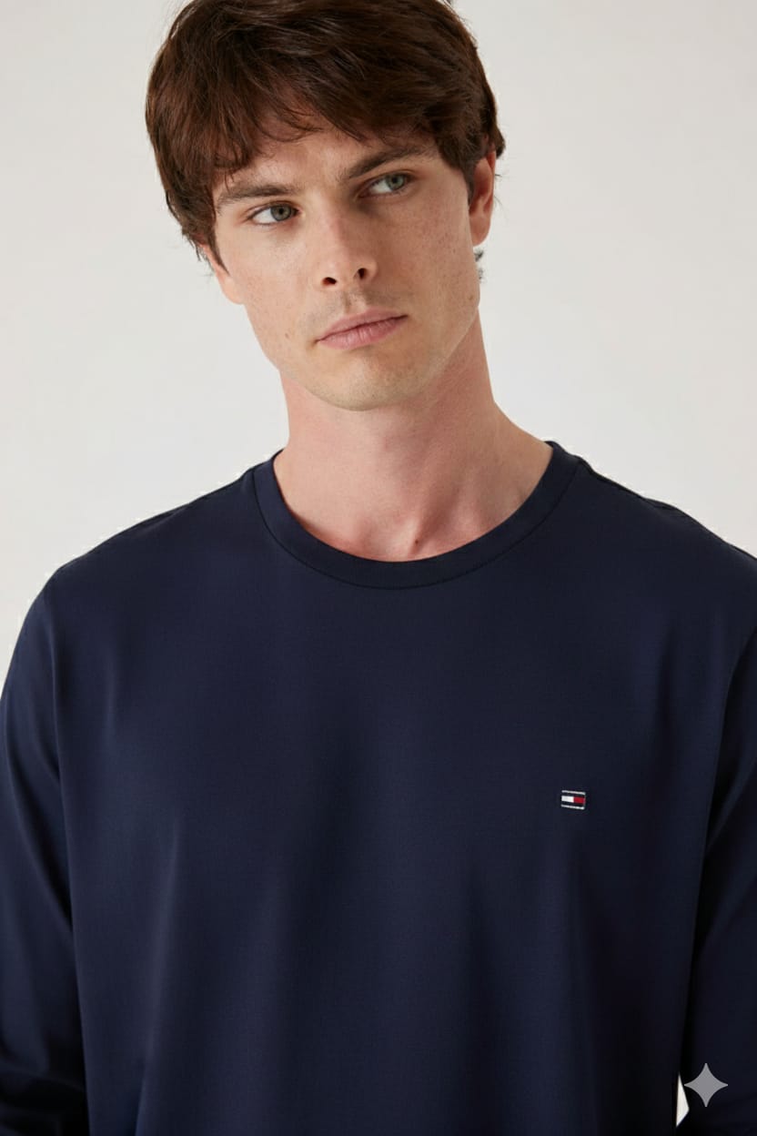 טישרט שרוול ארוך בצבע נייבי