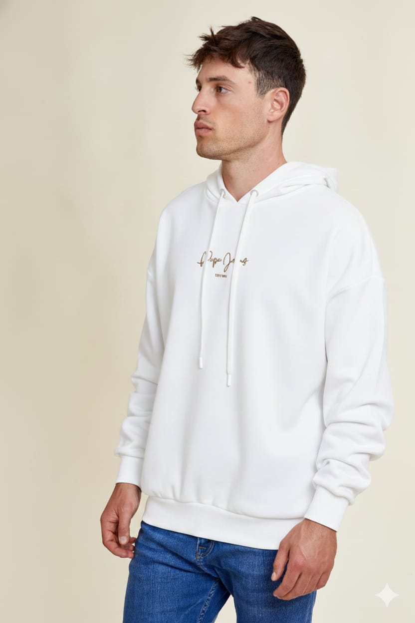 קפוצ'ון בצבע לבן