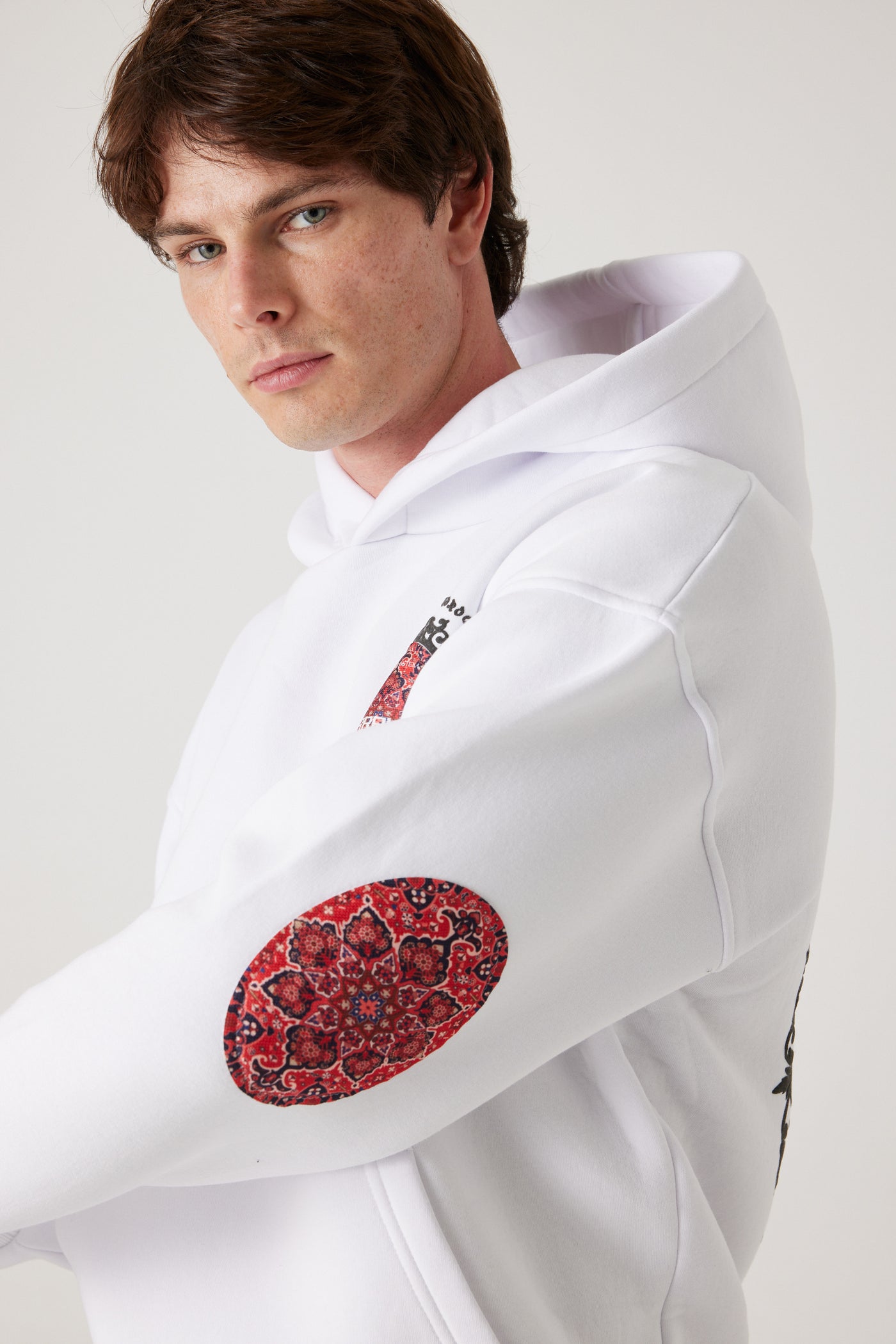 קפוצ'ון - לבן