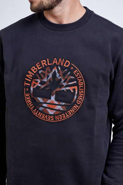 סווטשירט בצבע שחור