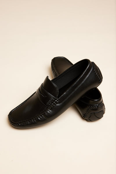 נעל בצבע שחור AMILE