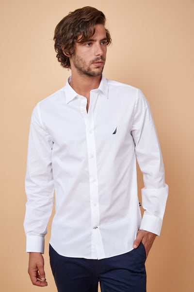 חולצה מכופתרת שרוול ארוך בצבע לבן גזרת TAILORED FIT