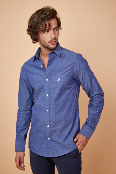 חולצה מכופתרת שרוול ארוך בצבע כחול דוגמה
