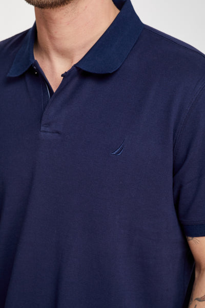 חולצת פולו שרוול קצר בצבע נייבי