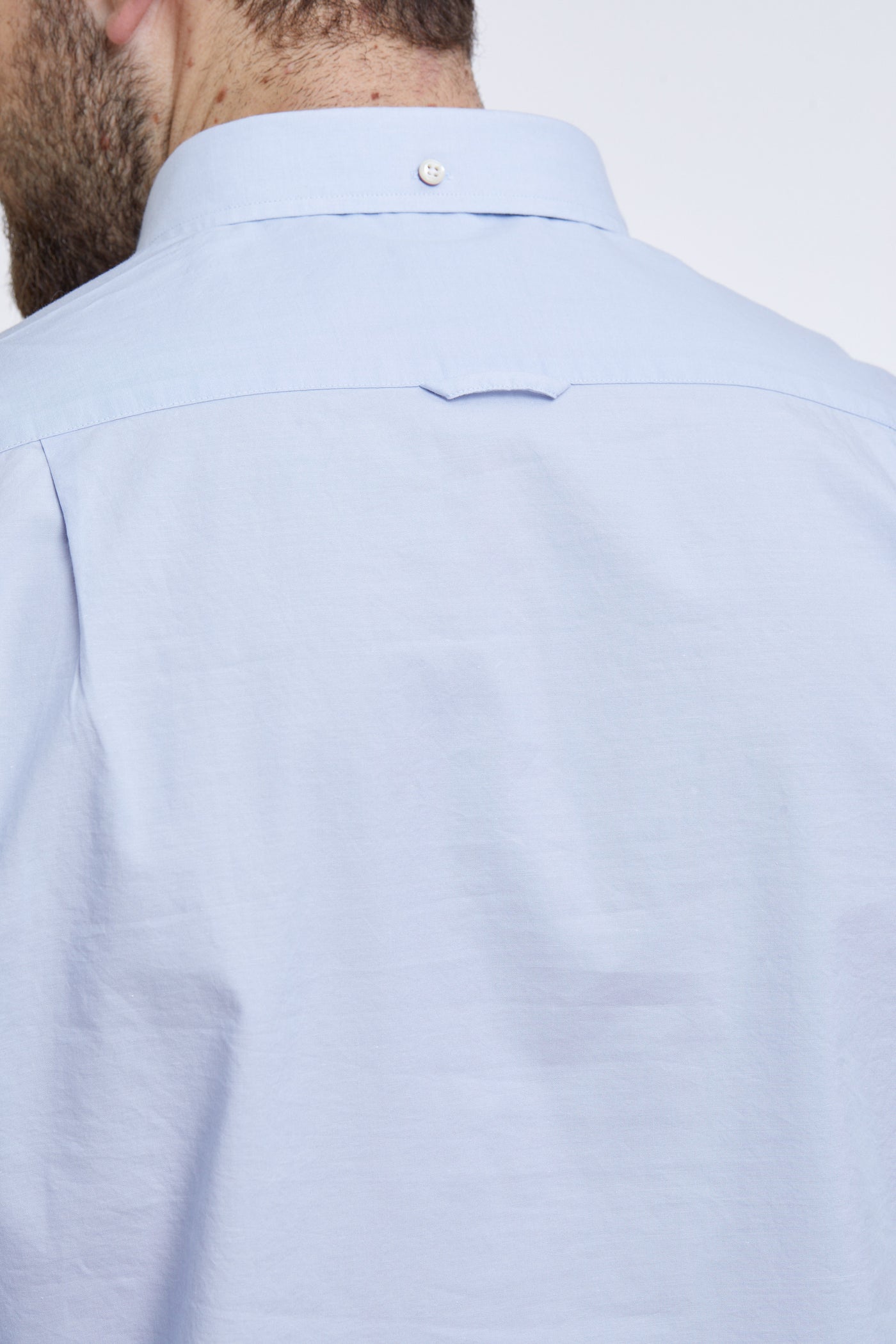 חולצה מכופתרת שרוול ארוך SLIM FIT בצבע תכלת